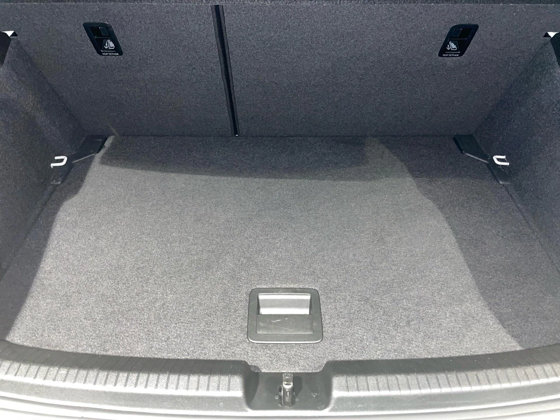 Volkswagen-Polo-image-11