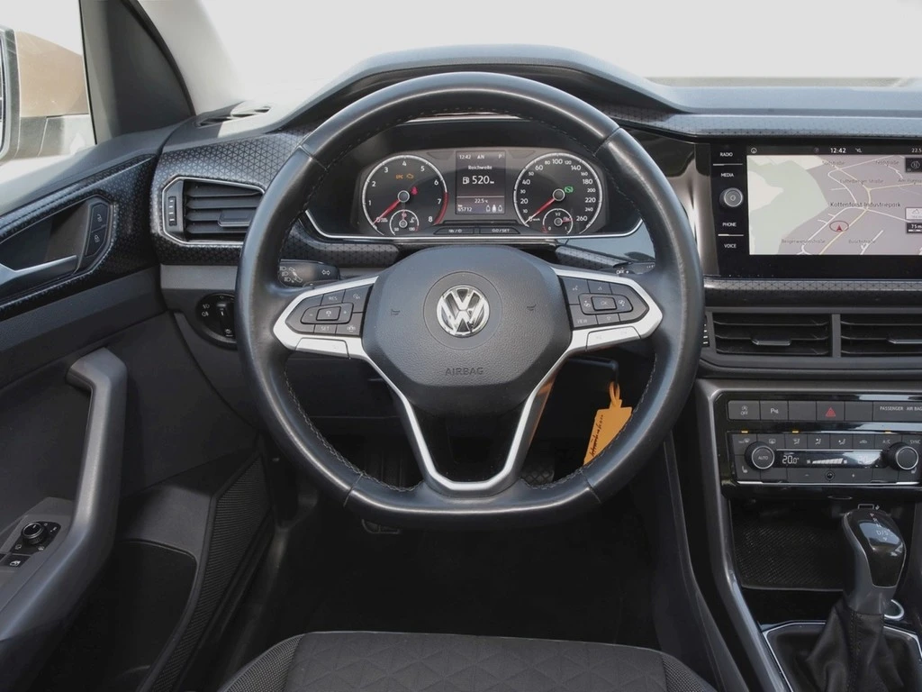 Volkswagen-T-Cross-image-13