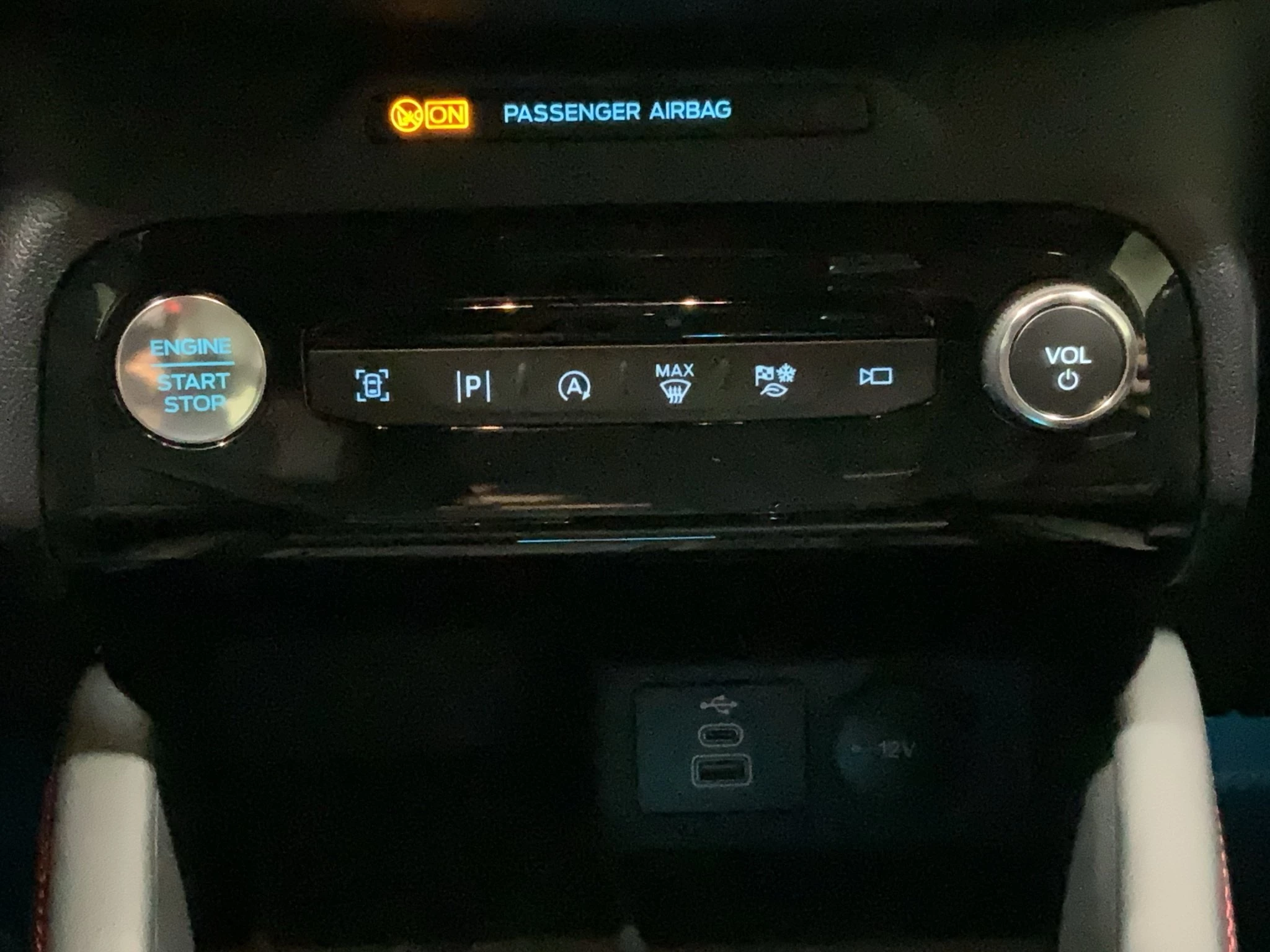 Ford Kuga ST-Line X Aut.*360GRAD*LED-MATRIX*NAVI*GRA*WINTER-PKT.