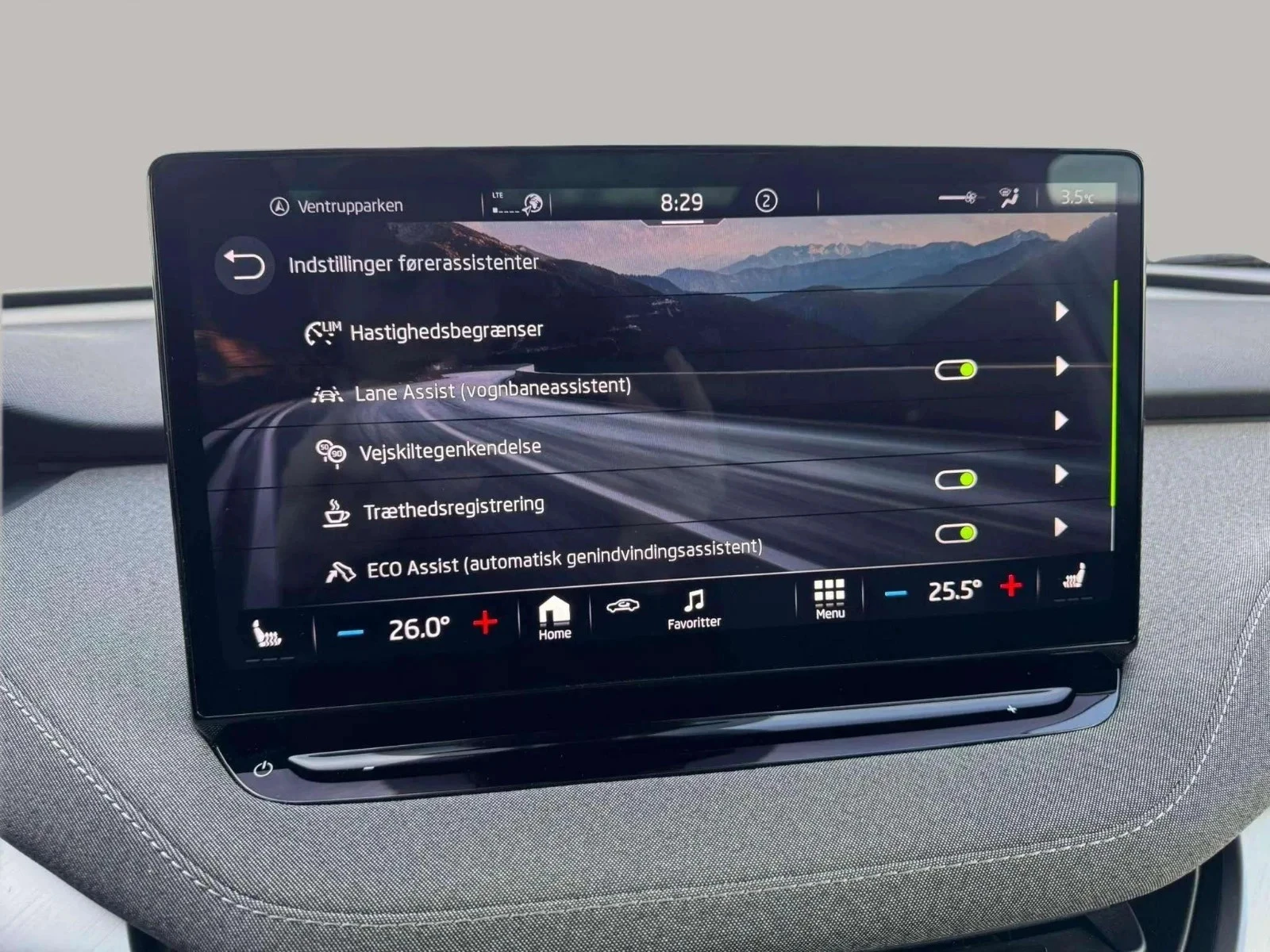 Škoda-Enyaq iV-image-11