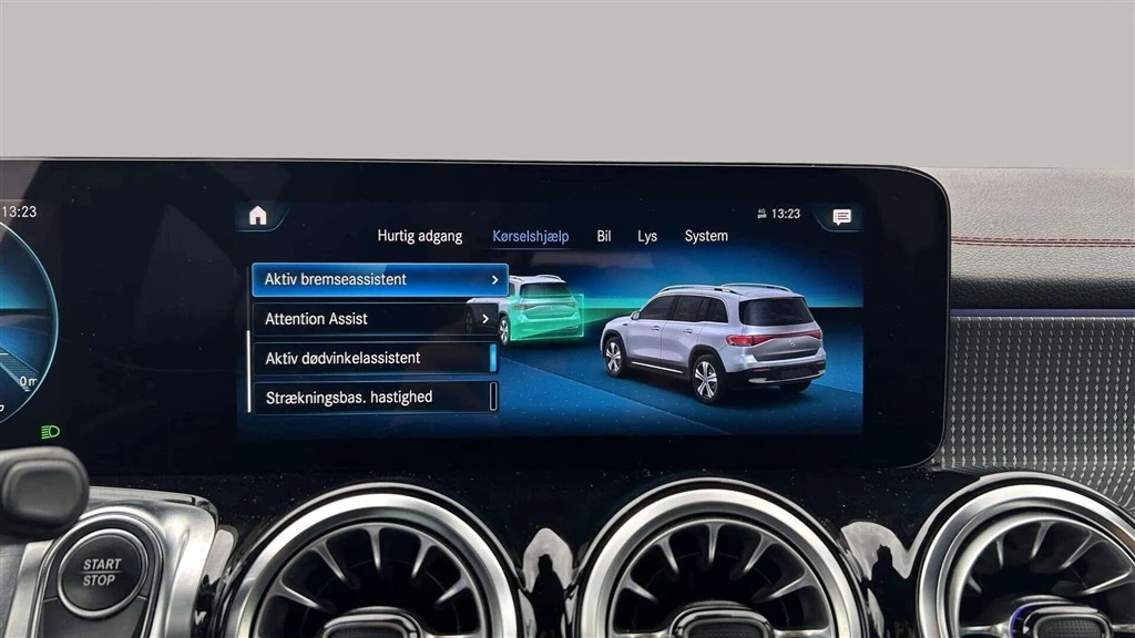 Mercedes-Benz-EQB-image-18