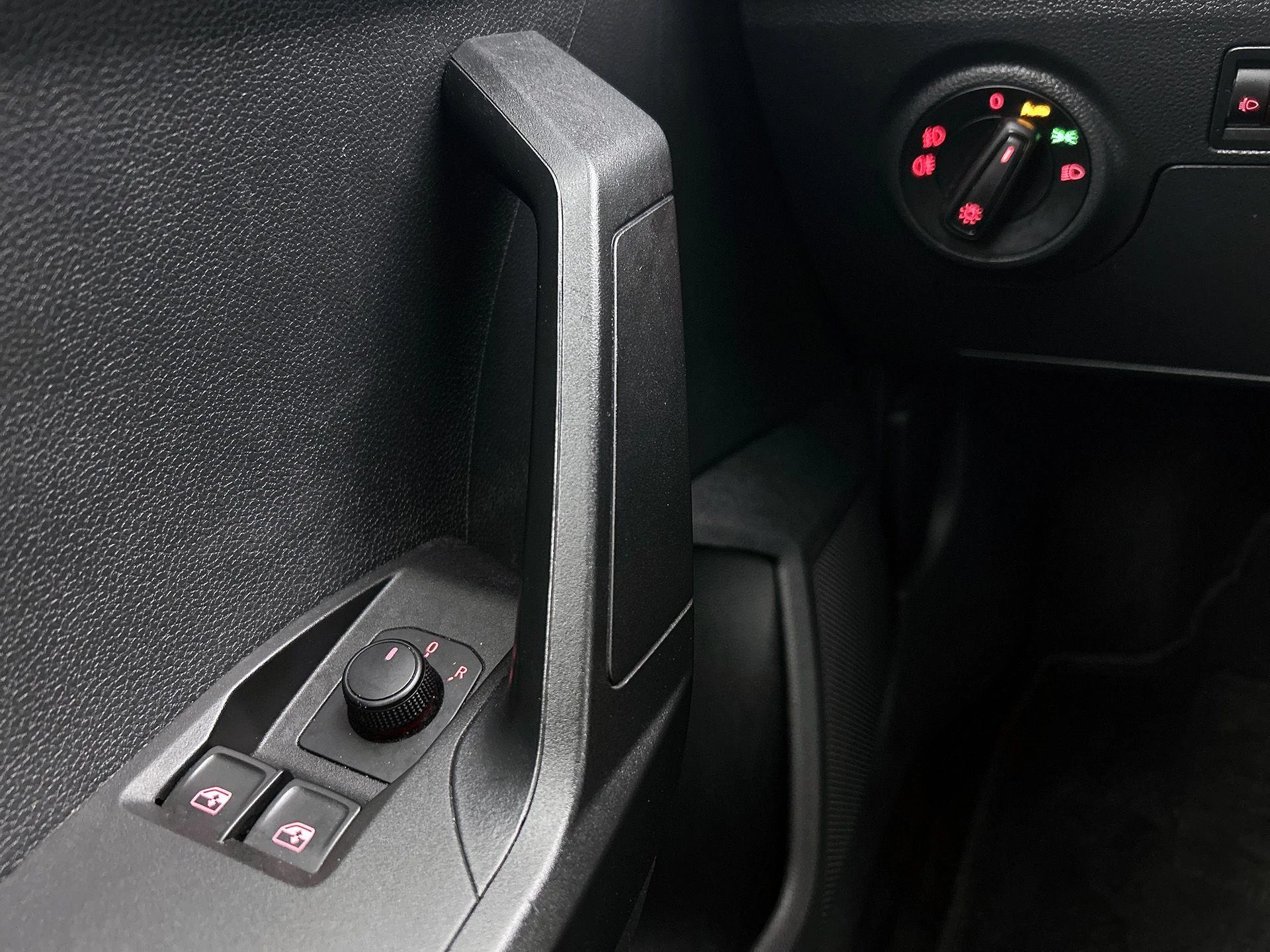 SEAT-Ibiza-image-24