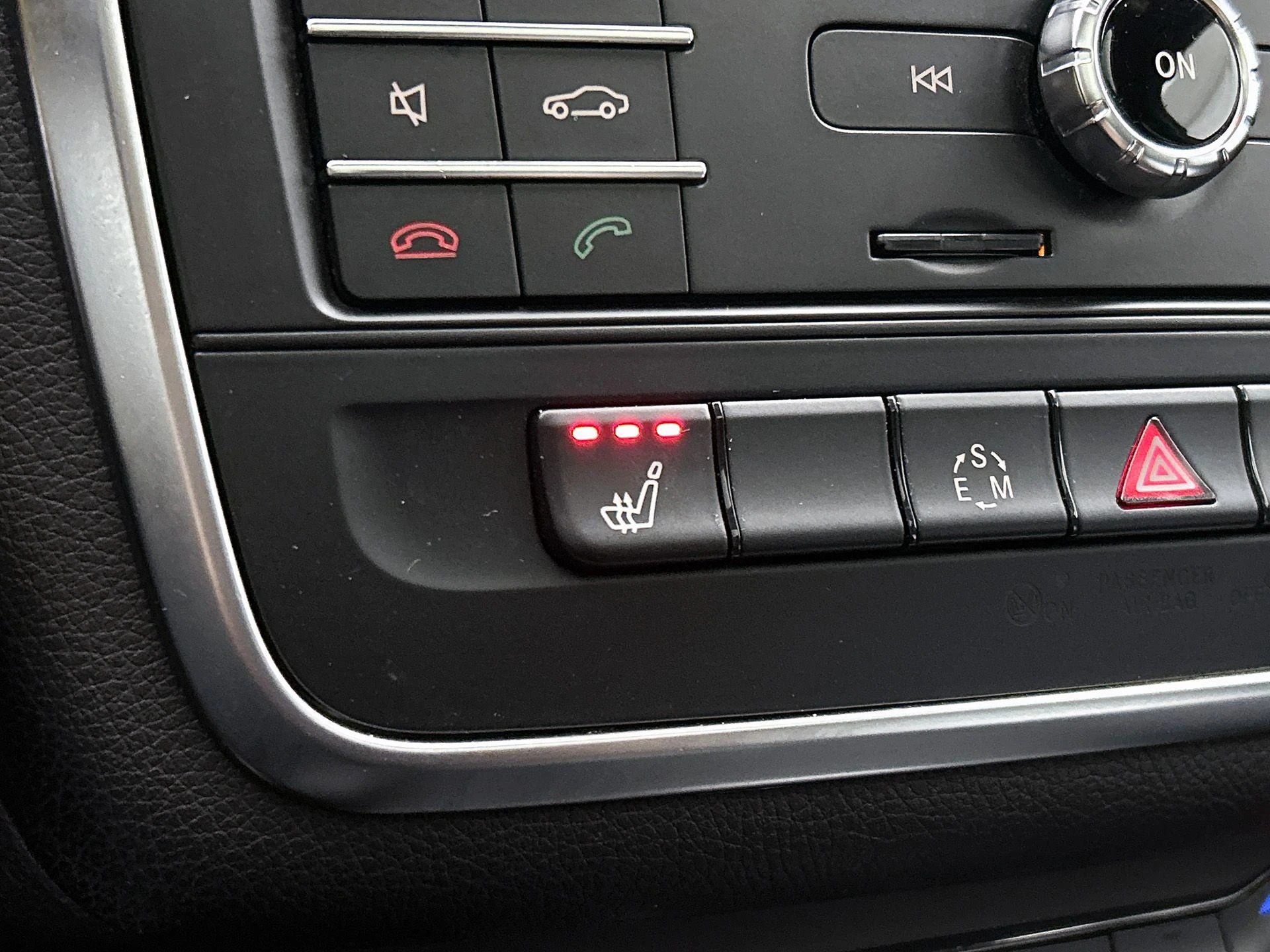 Mercedes-Benz-CLA-image-7