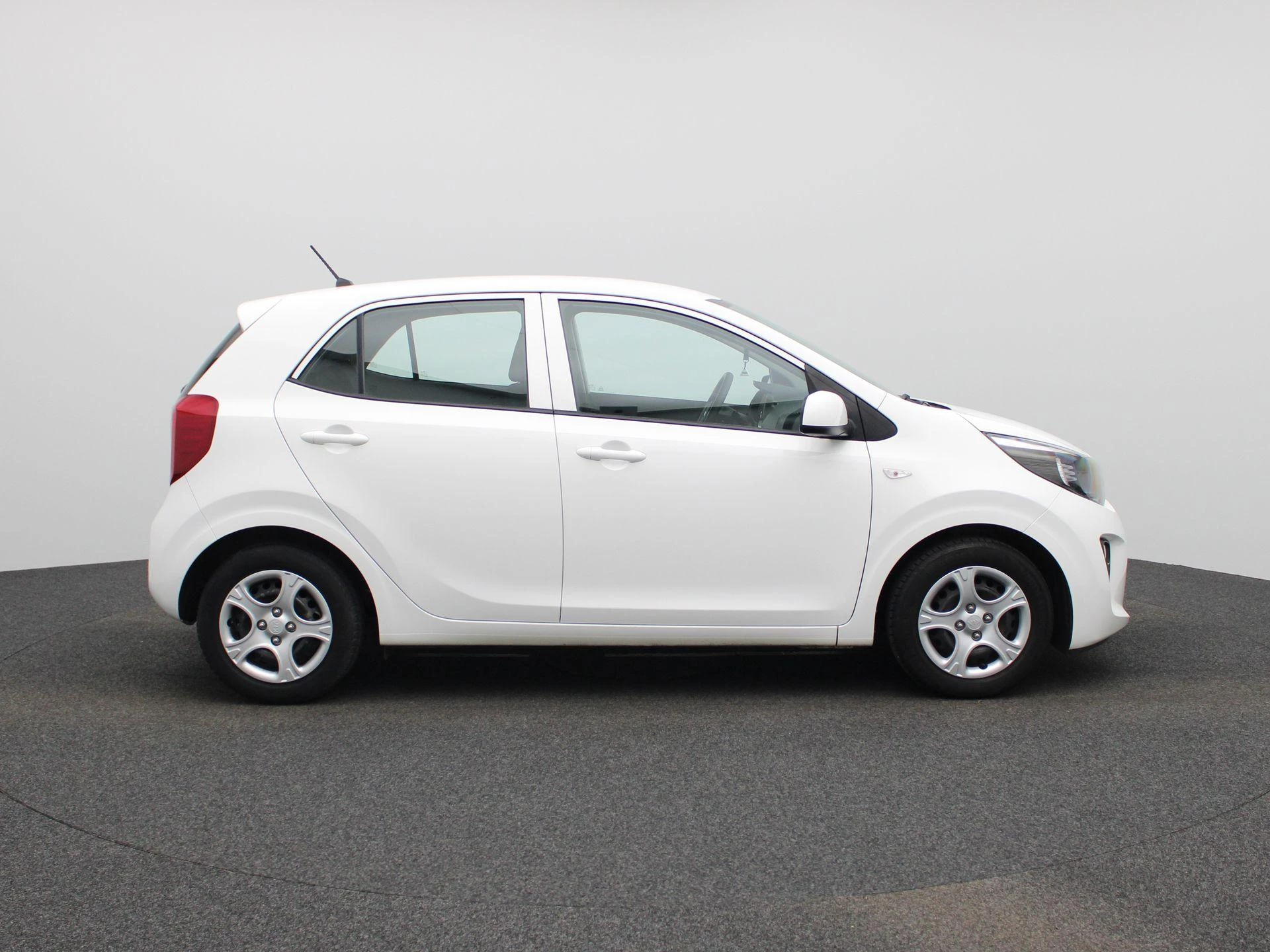 Kia-Picanto-image-5