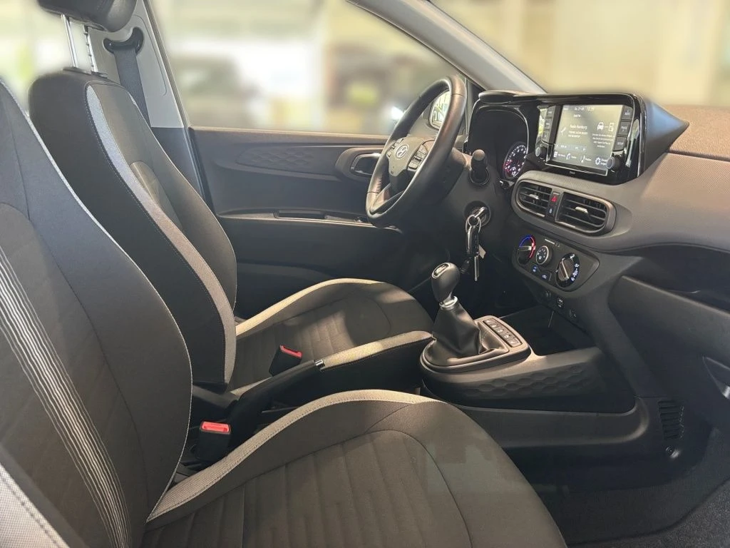 Hyundai-i10-image-14