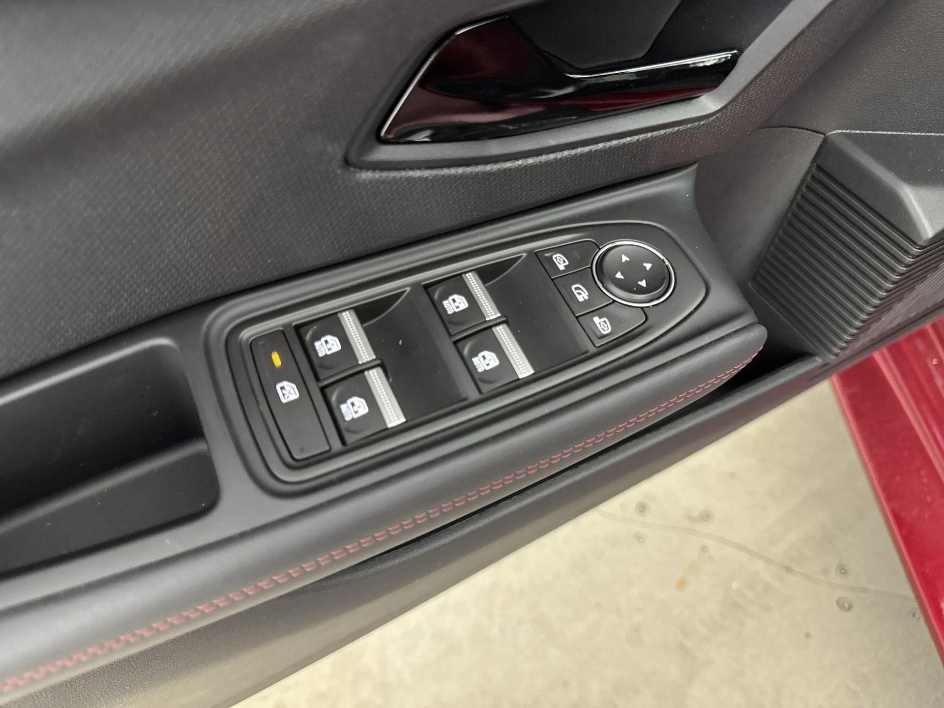 Renault-Clio-image-13