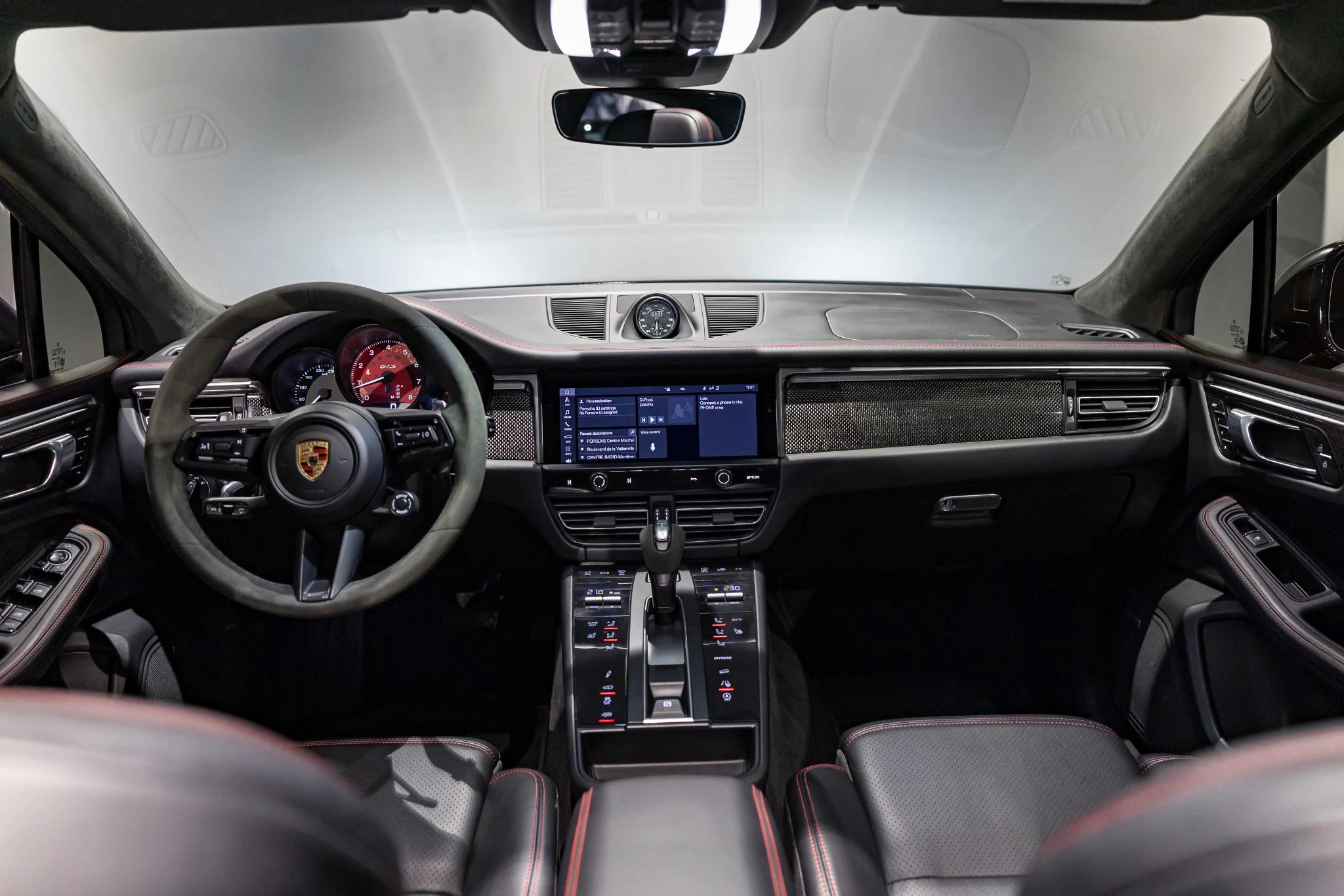 Porsche-Macan-image-11