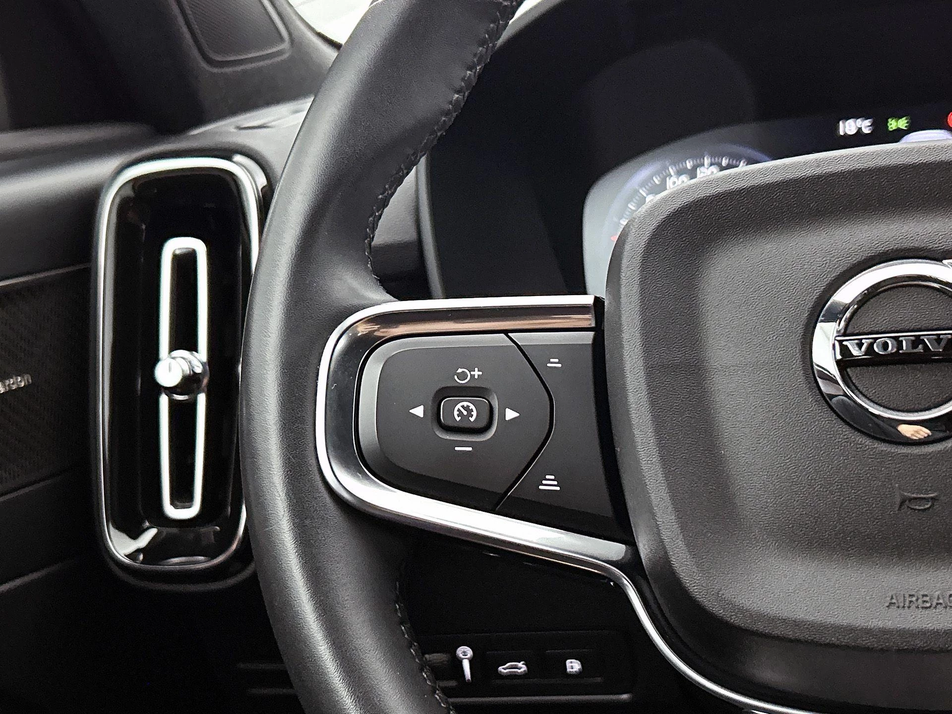 Volvo XC40 1.5 T4 Plug-in hybrid Plus Bright