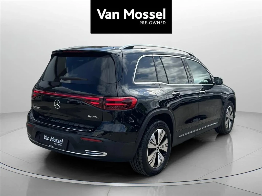 Mercedes-Benz-EQB-image-4