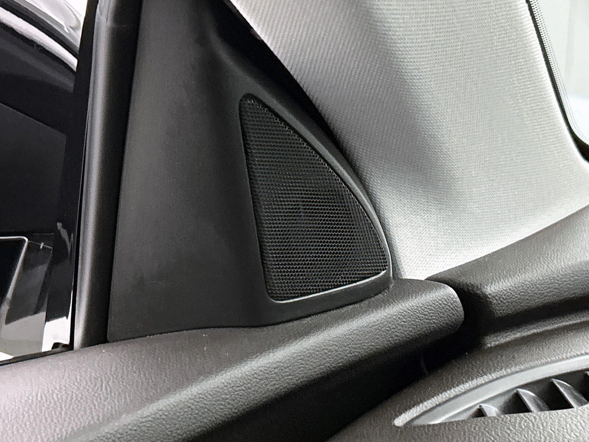 Opel-Grandland X-image-13