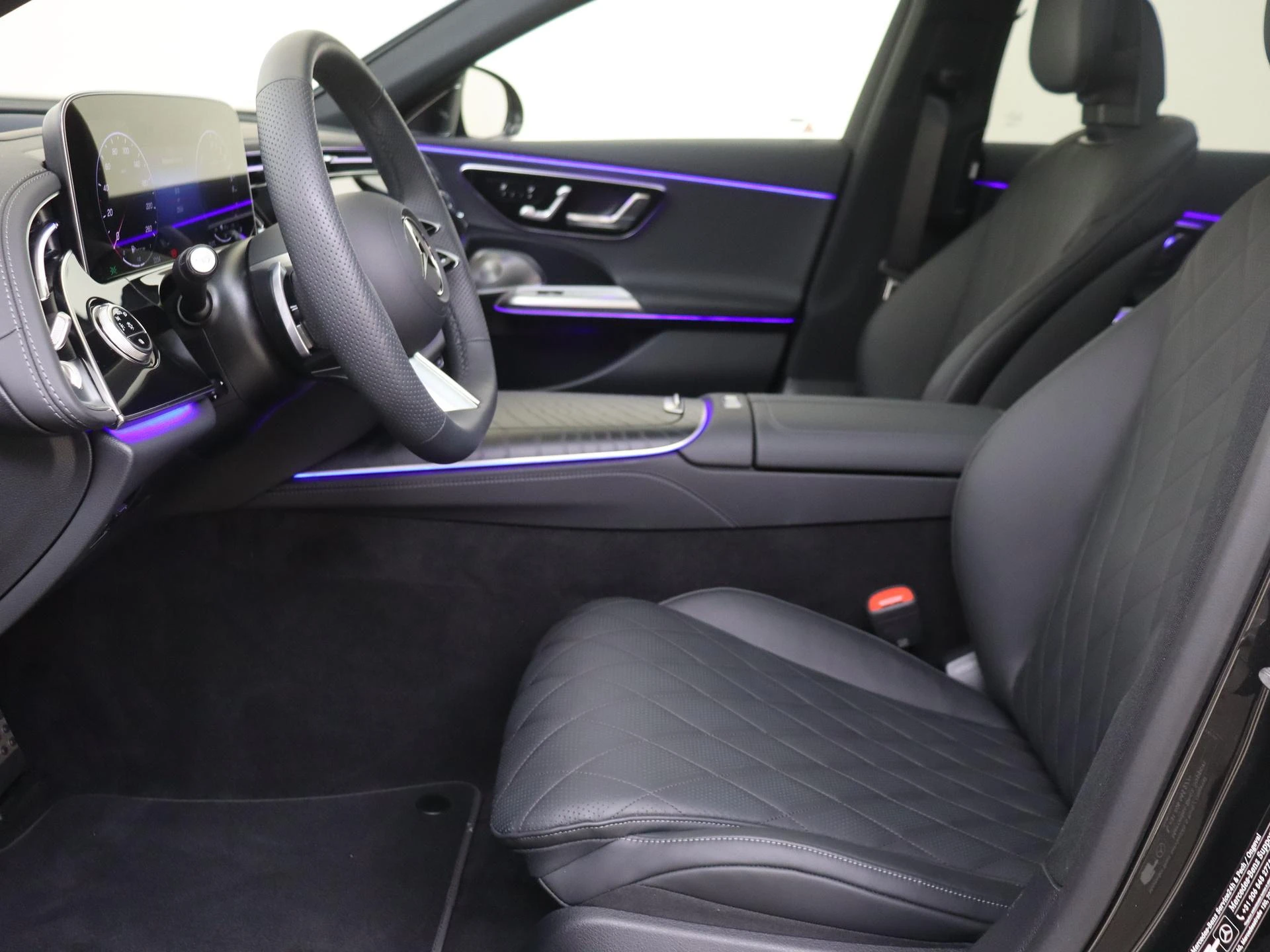 Mercedes-Benz-E-Klasse-image-14