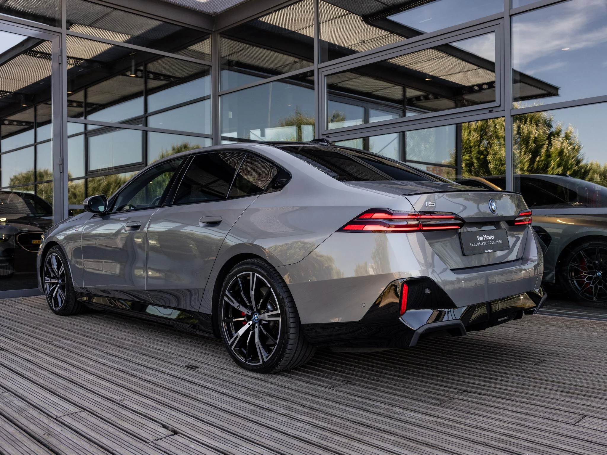BMW-i5-image-1