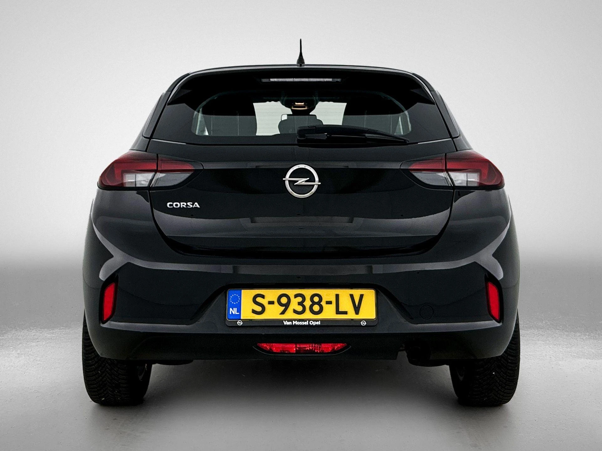 Opel-Corsa-image-2