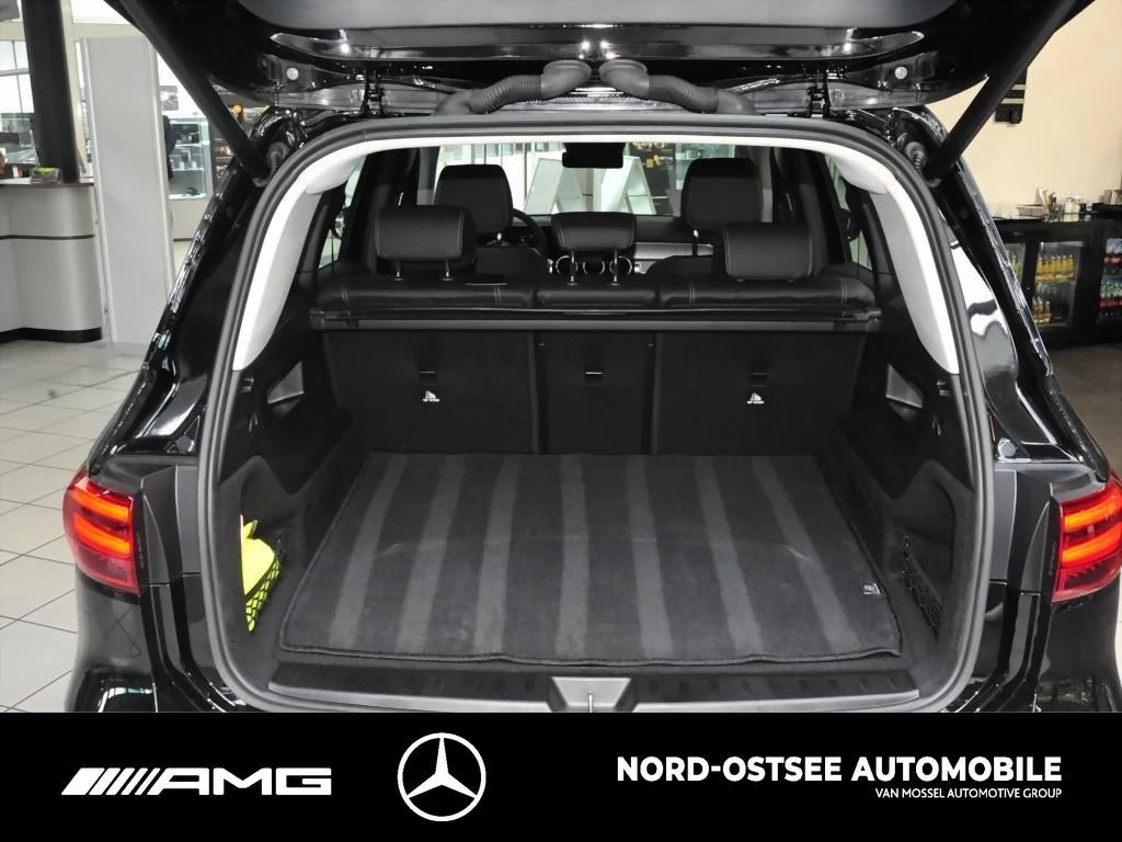 Mercedes-Benz-GLB-image-12