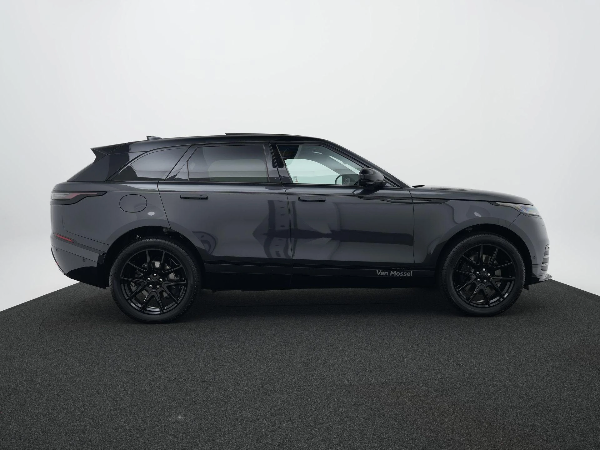 Land Rover Range Rover Velar 2.0 P400e Belgravia Edition