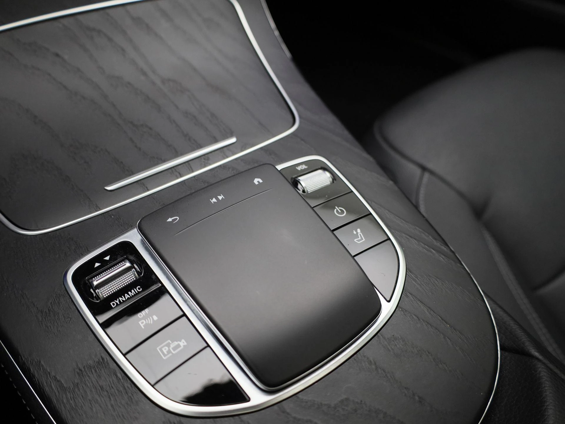 Mercedes-Benz-Classe E-image-31