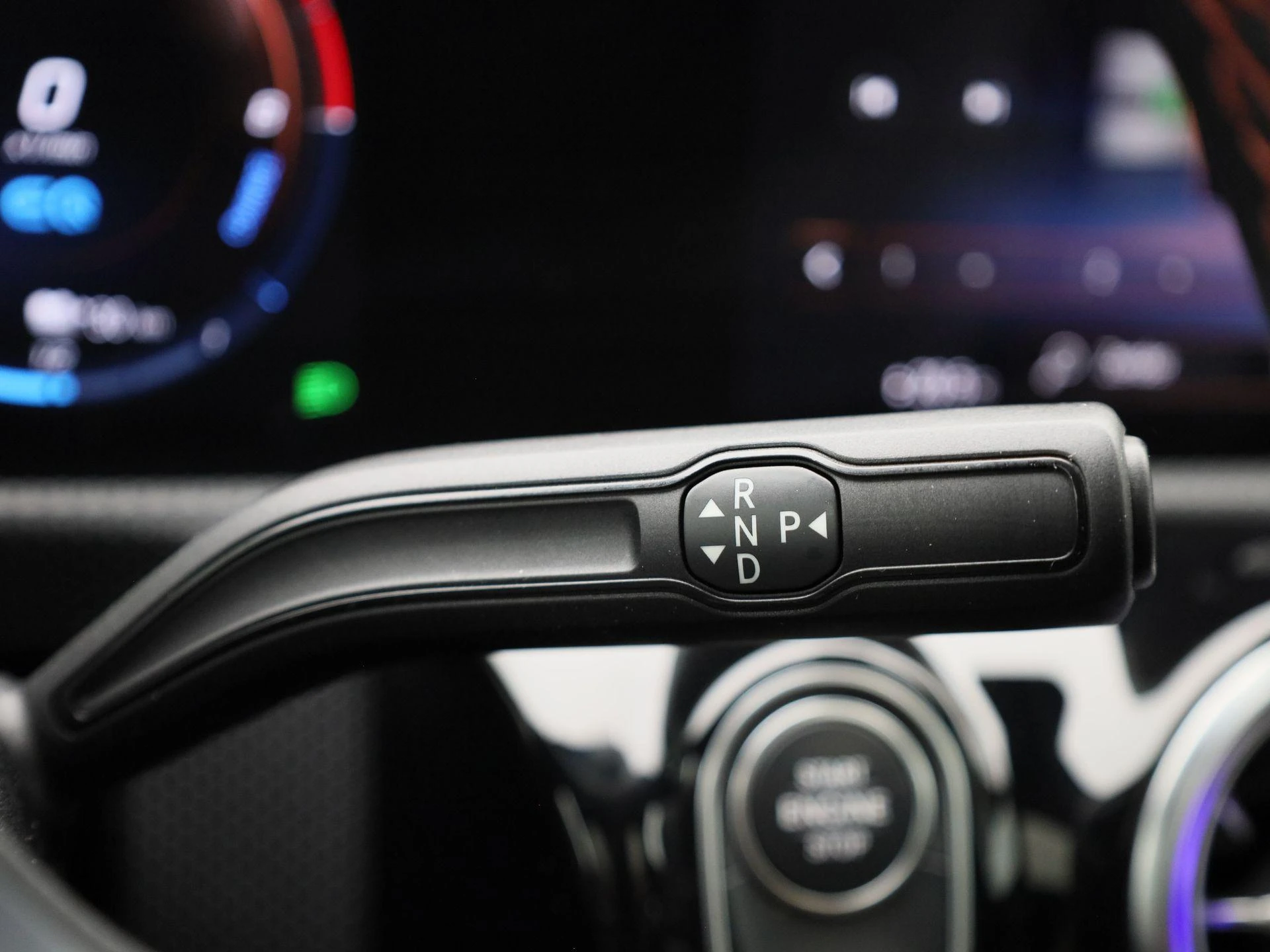 Mercedes-Benz-CLA-image-22