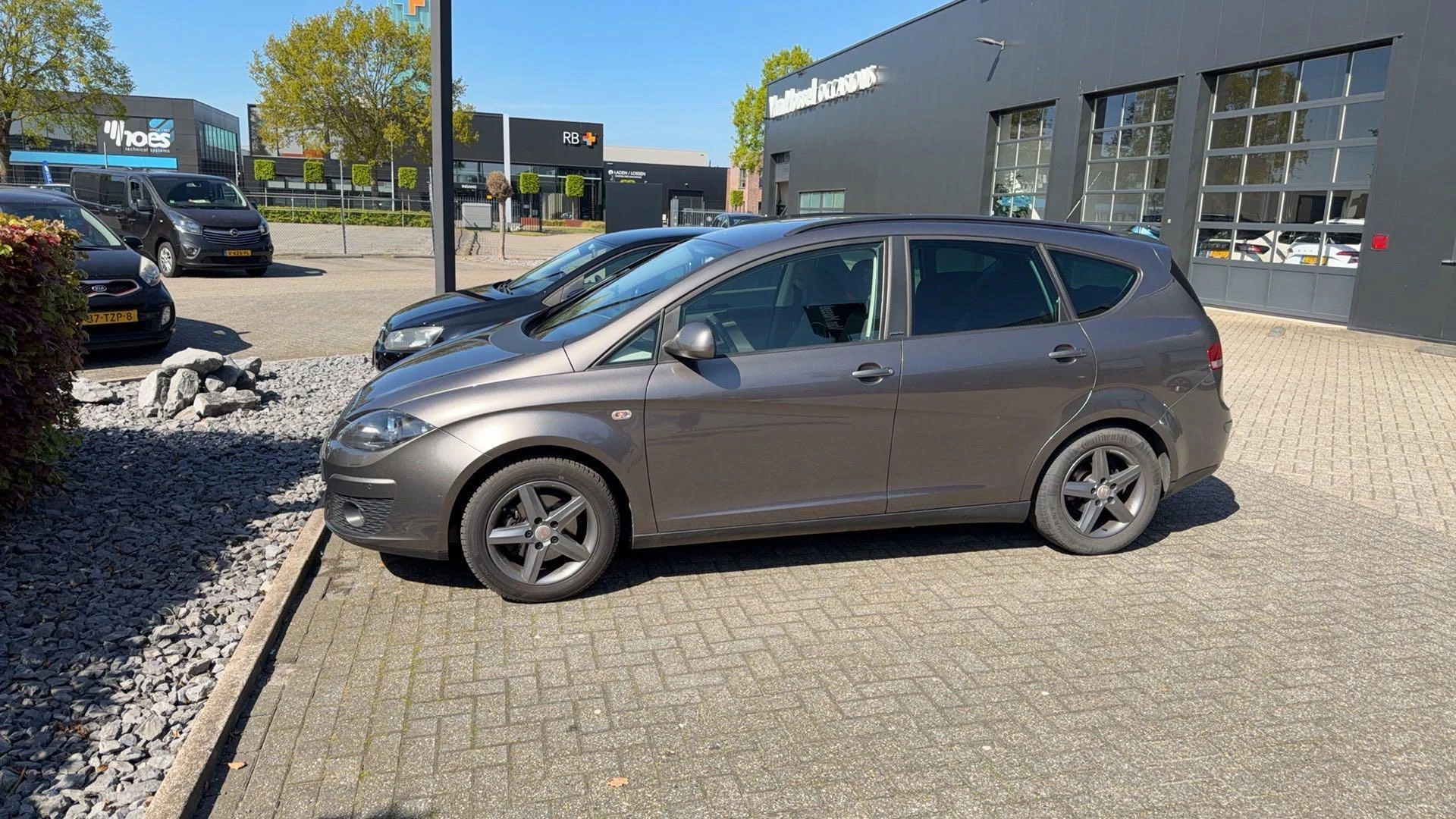 SEAT-Altea XL-image-1
