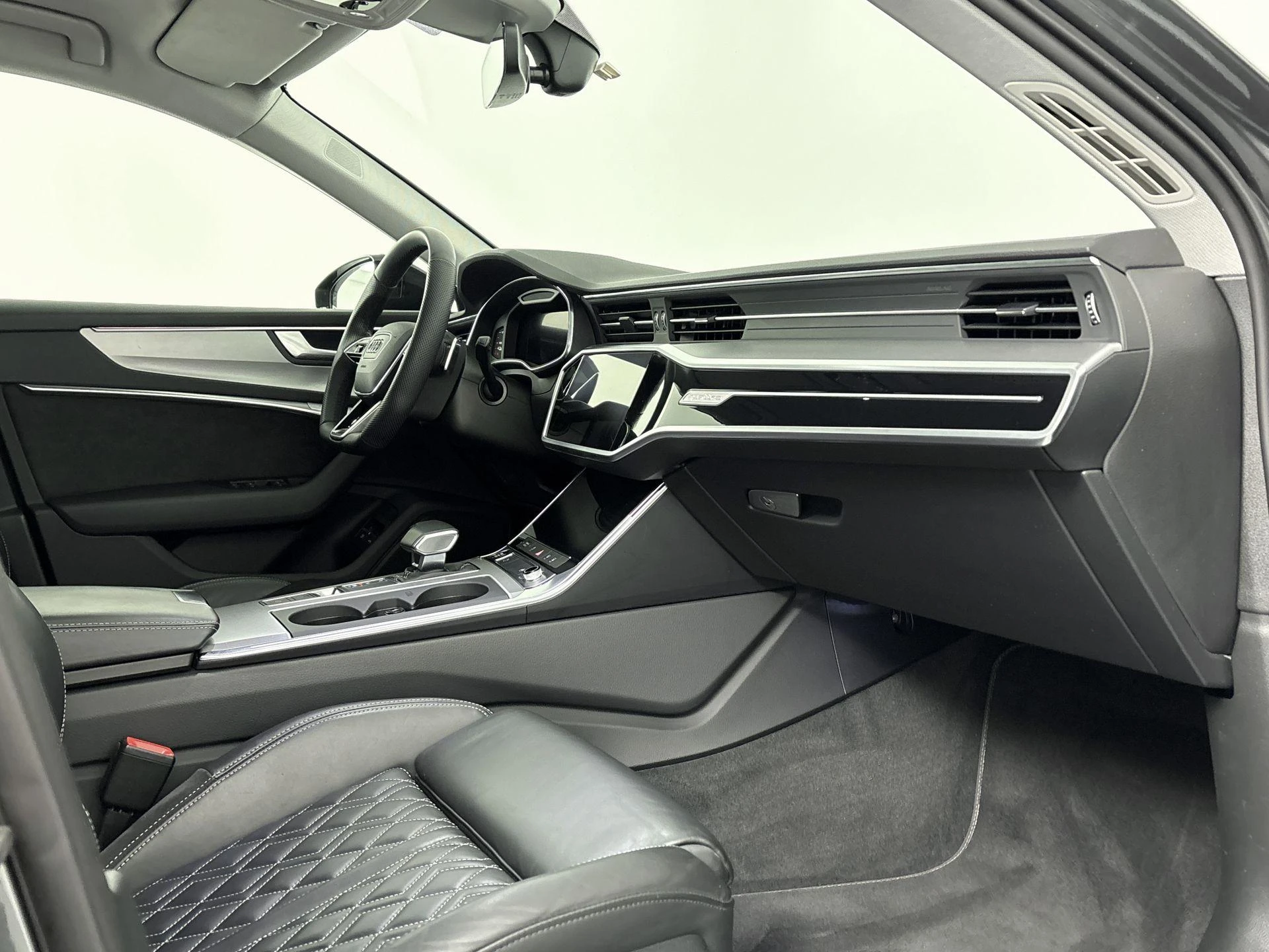 Audi-A6-image-8