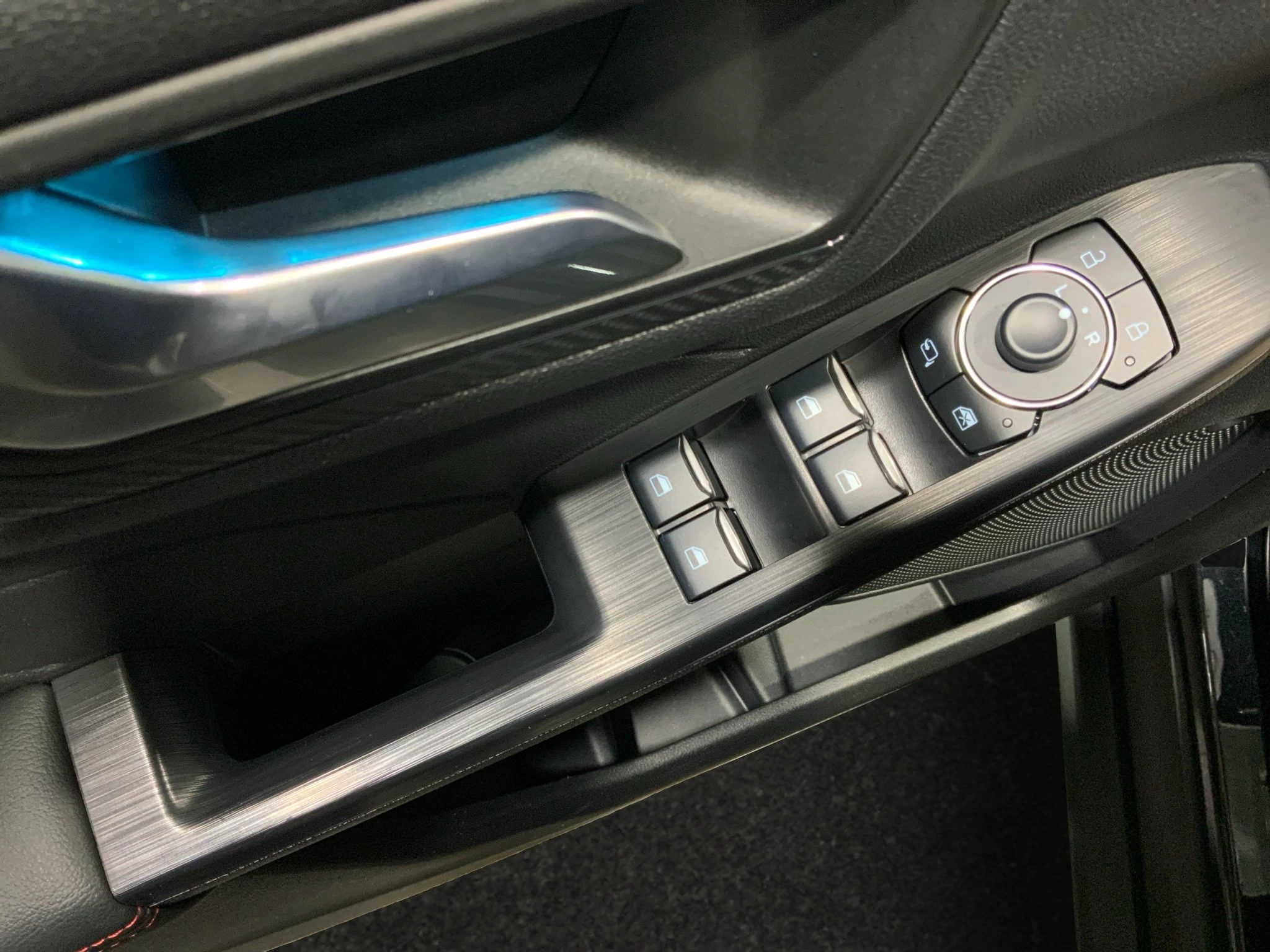 Ford-Kuga-image-15