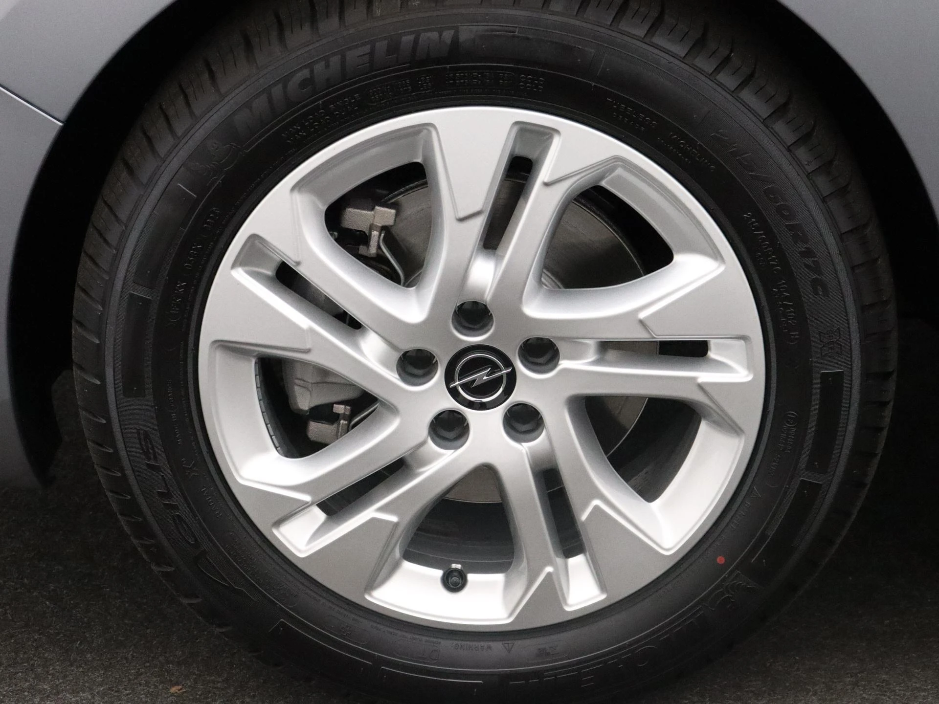 Opel-Vivaro-image-3