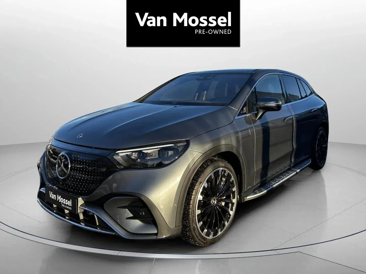 Mercedes-Benz-EQE-image-0