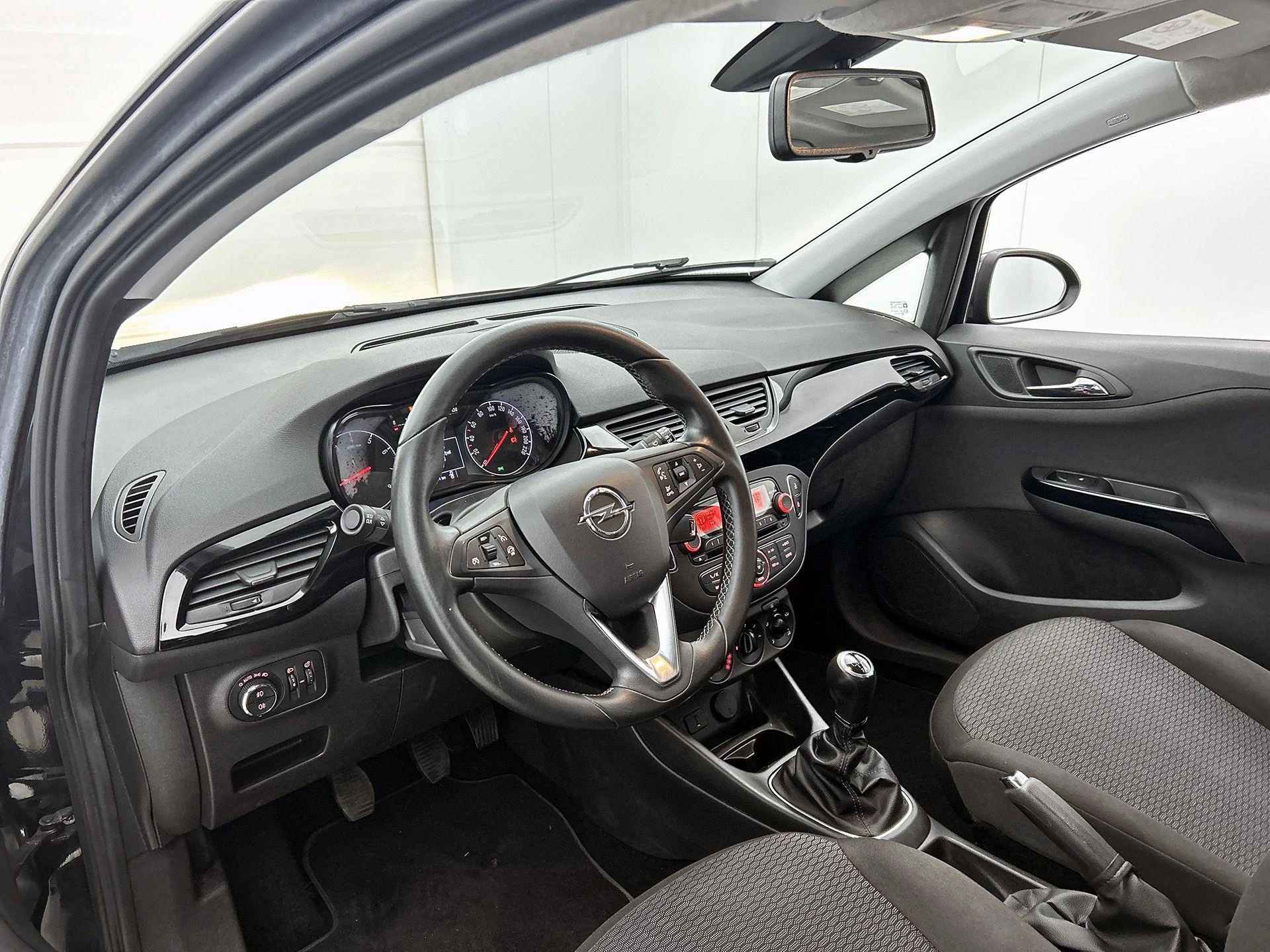 Opel-Corsa-image-10