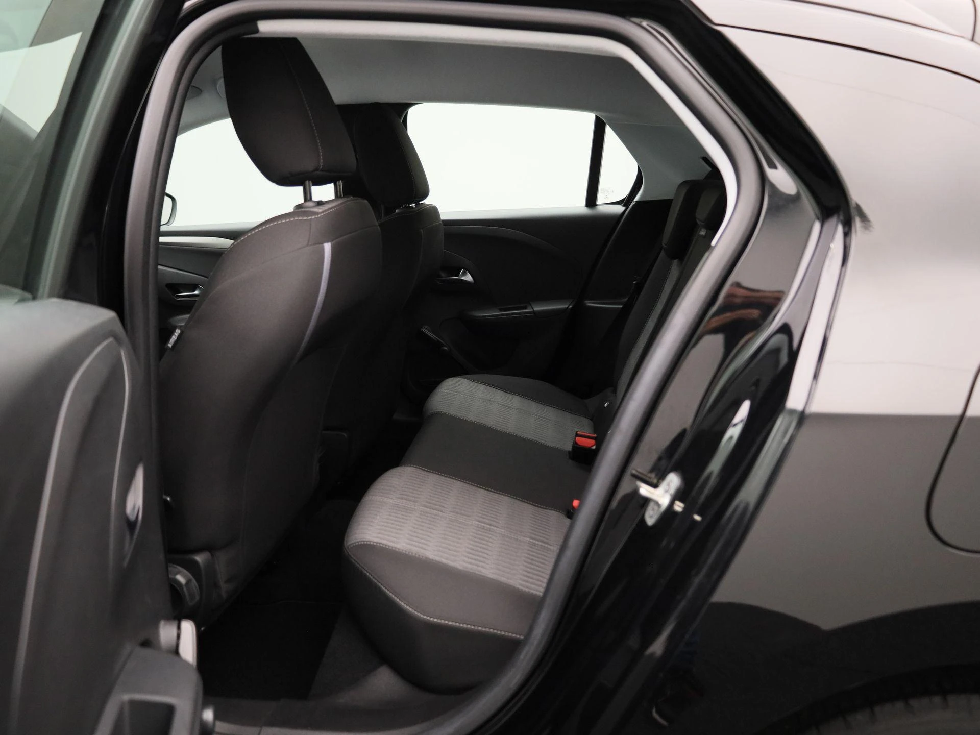 Opel-Corsa-image-9