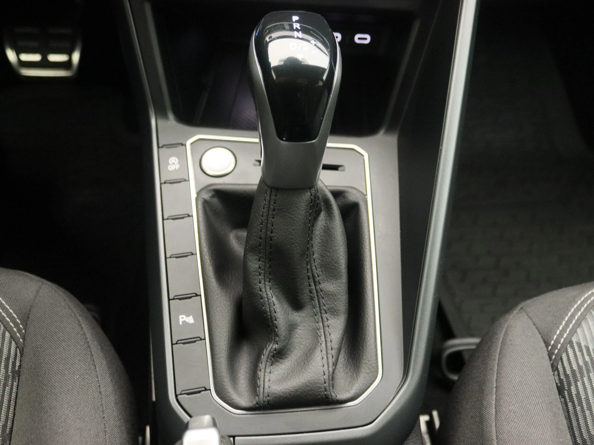 Volkswagen-Taigo-image-10