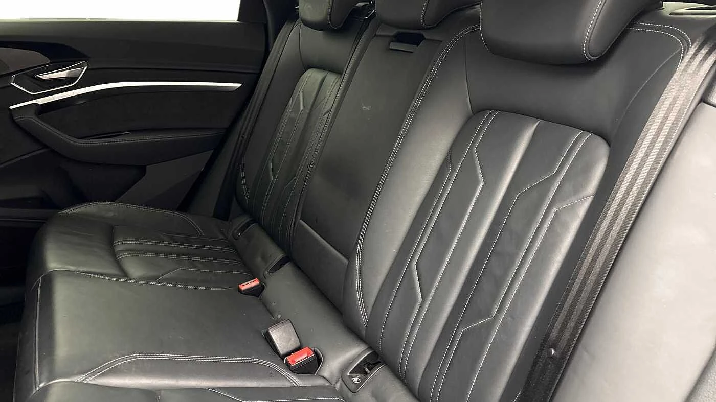Audi-Q8 Sportback e-tron-image-6