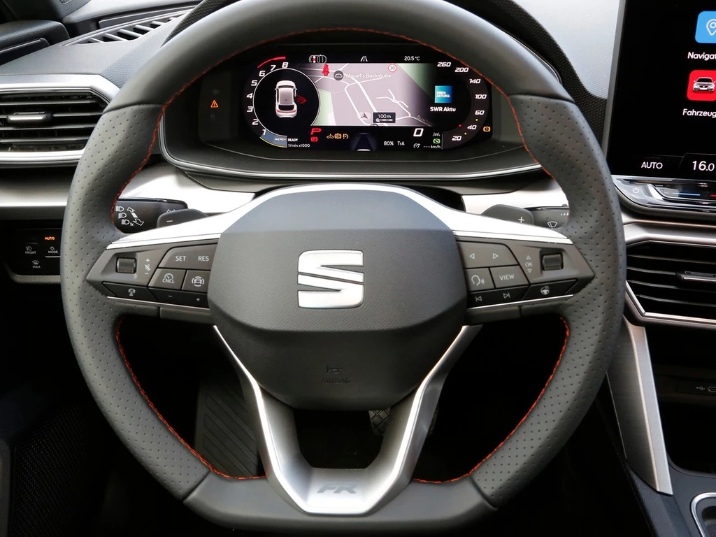 SEAT-Leon-image-13