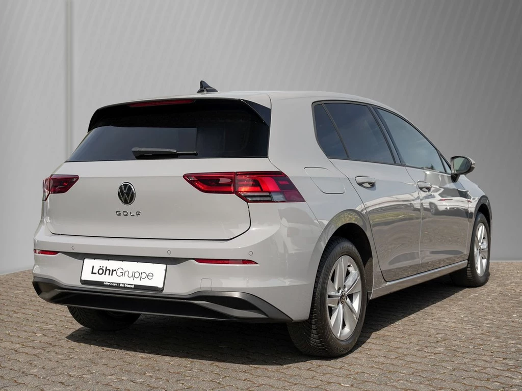 Volkswagen Golf VIII 1.5 TSI Life *LED-Plus*Navi*Kamera*PDC*App-Con*Winterpaket*