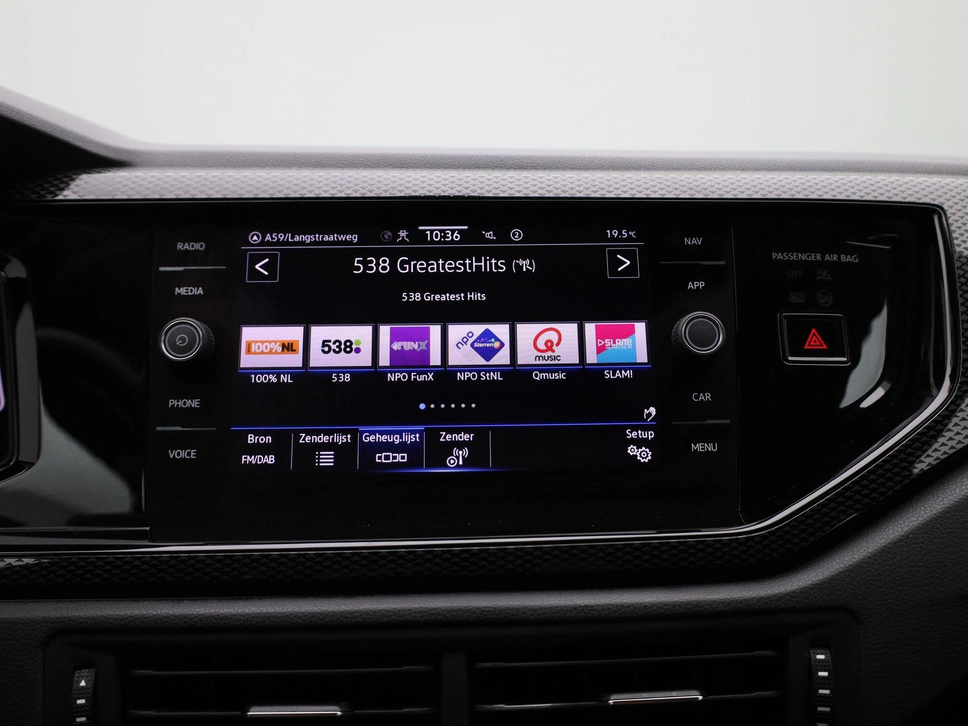Volkswagen-Polo-image-21