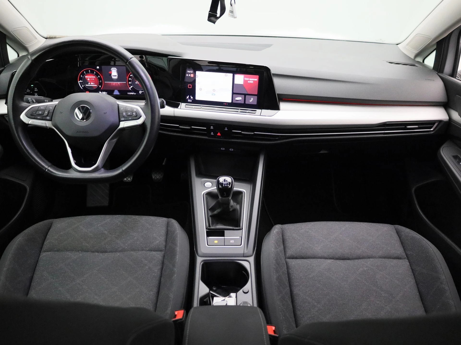 Volkswagen-Golf-image-9