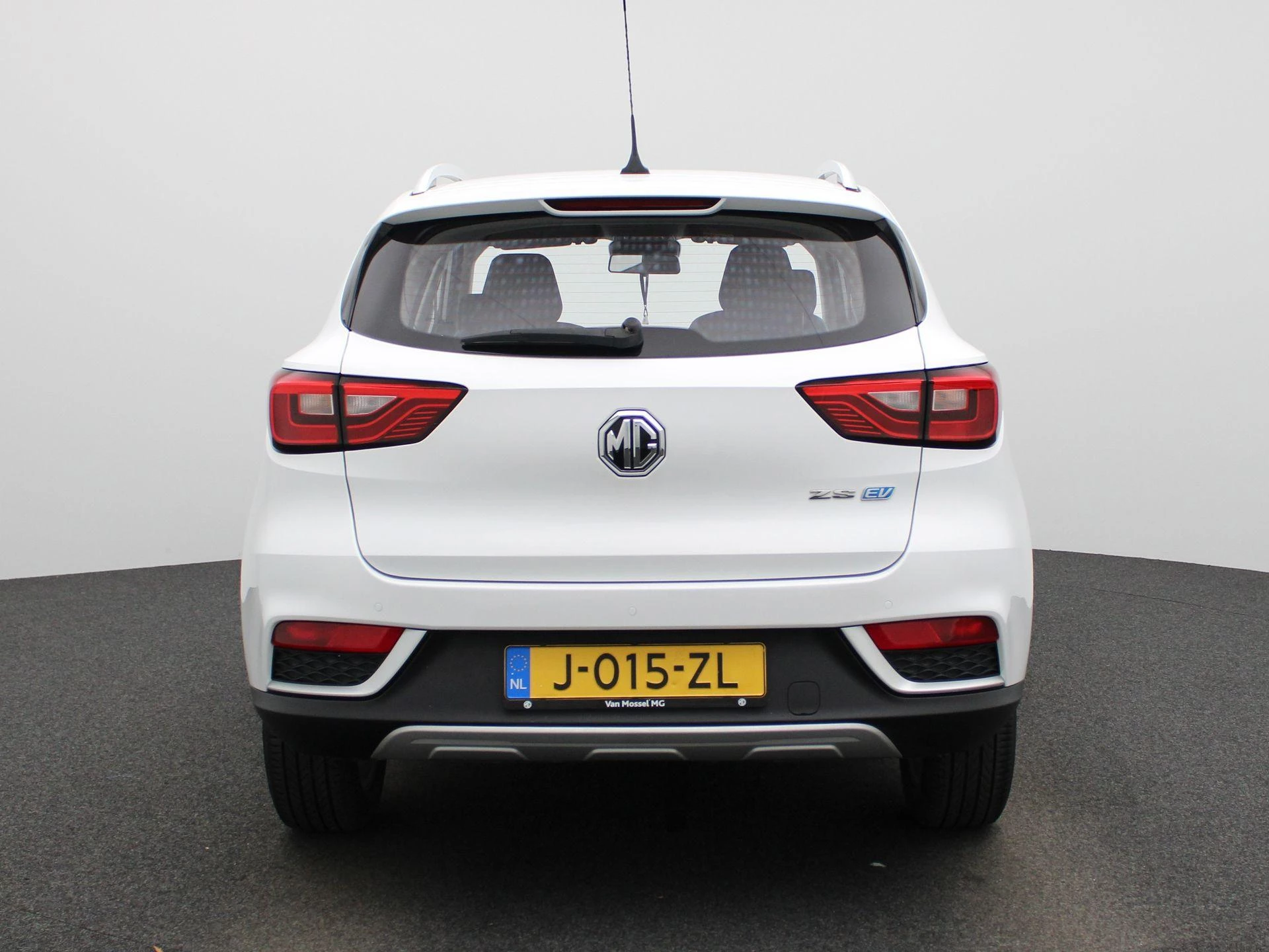 MG-ZS EV-image-4