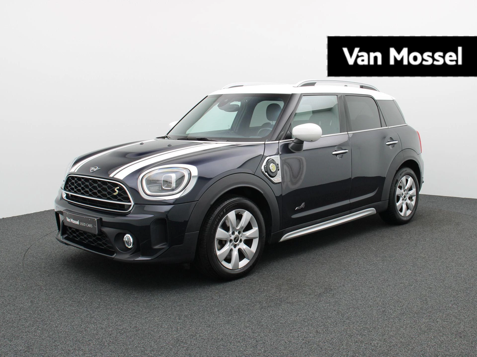 MINI-Countryman-image-0