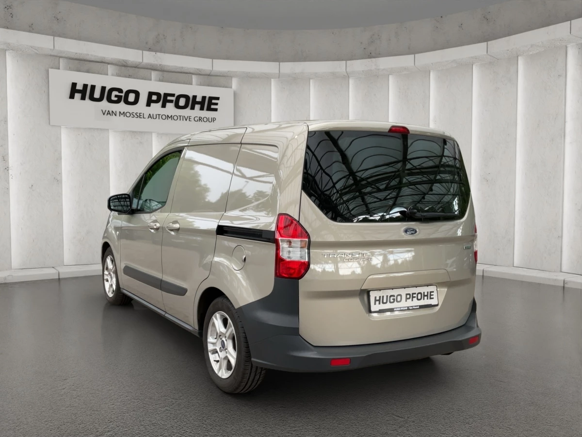 Ford-Transit Courier-image-3