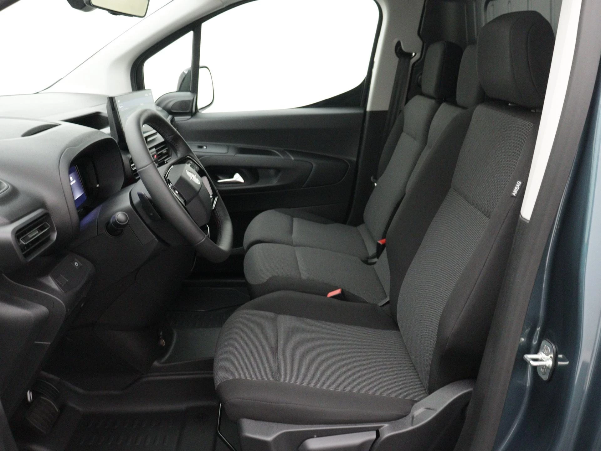 Opel-Combo-e-image-9