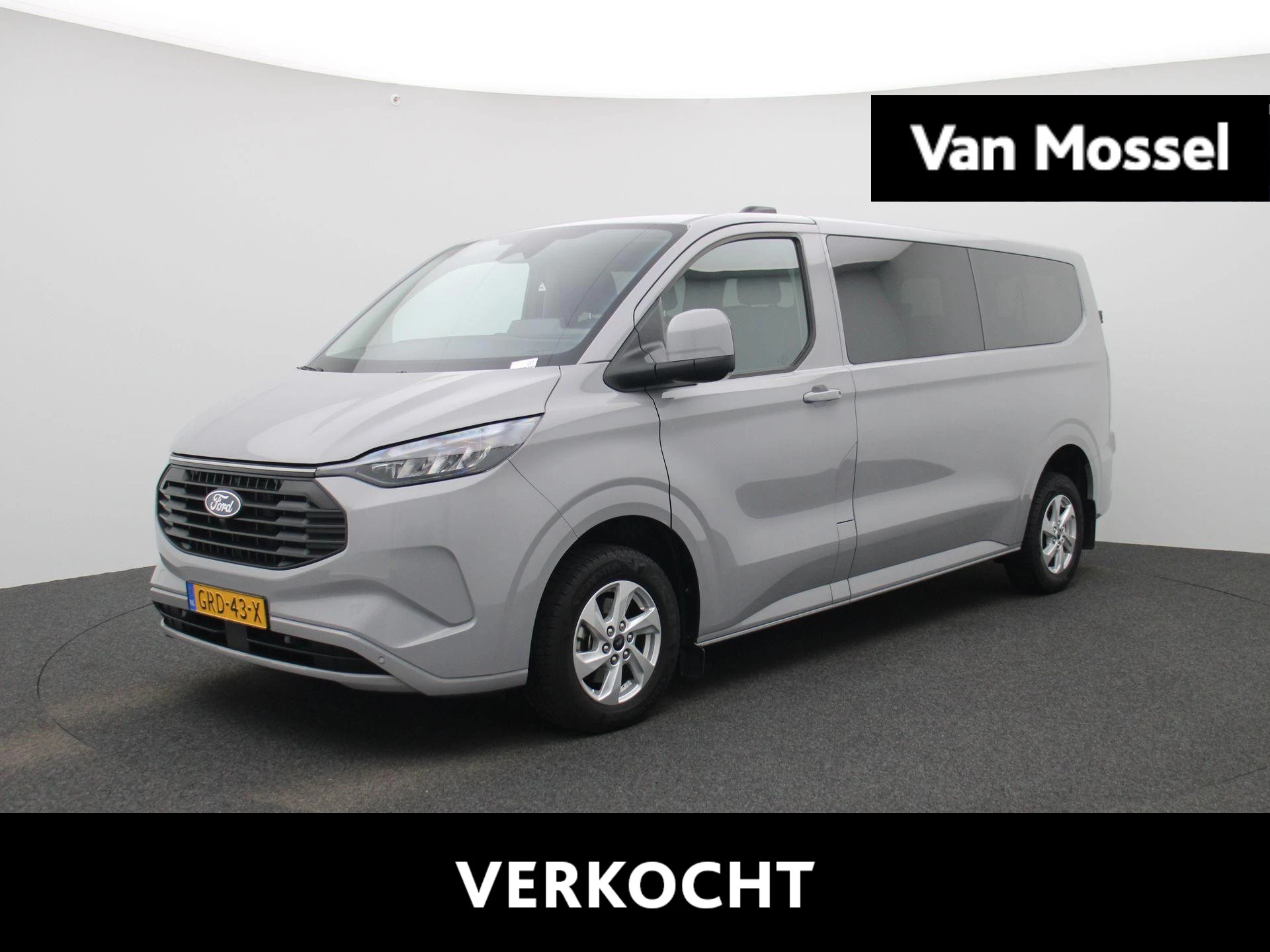 Ford-Transit Custom-image-0