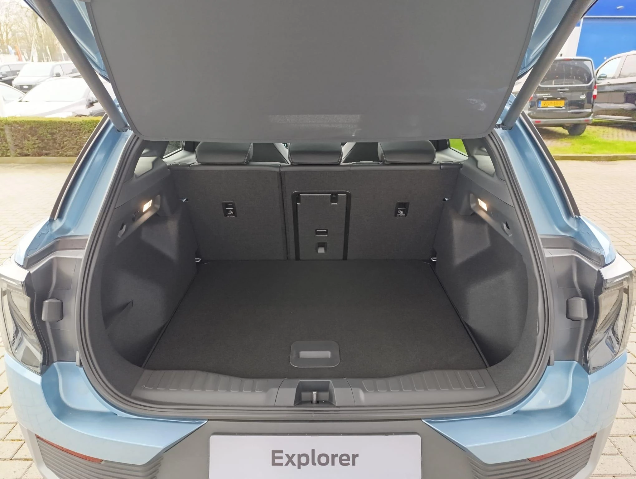 Ford-Explorer-image-12