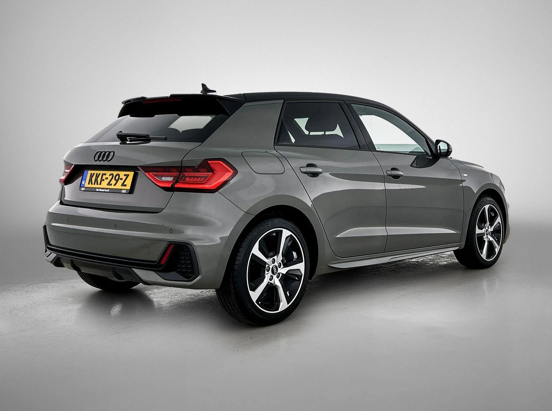 Audi-A1 Sportback-image-4