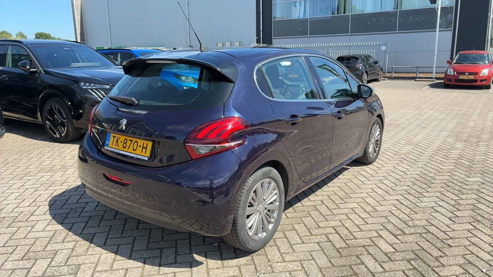 Peugeot 208 1.2 PureTech Blue Lease Executive