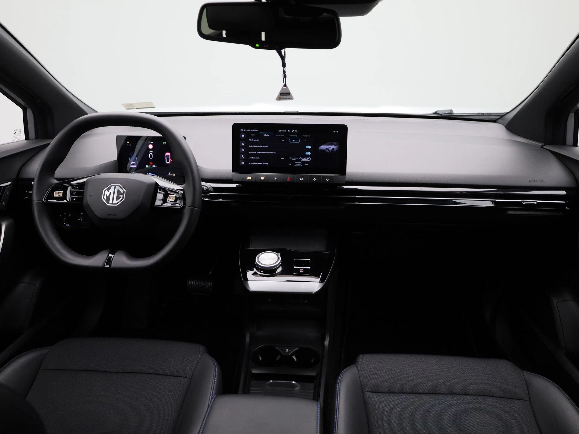 MG 4 64 kWh Luxury