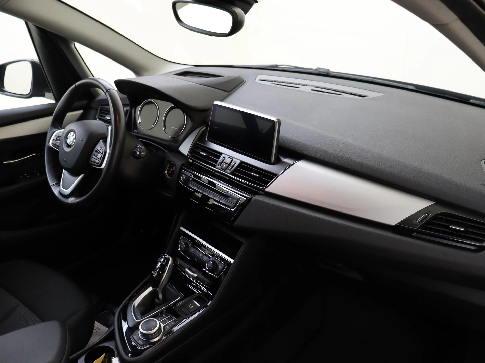 BMW-2 Serie-image-4