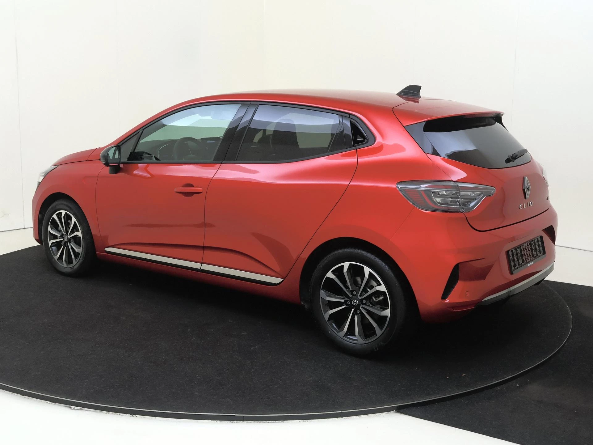 Renault-Clio-image-6