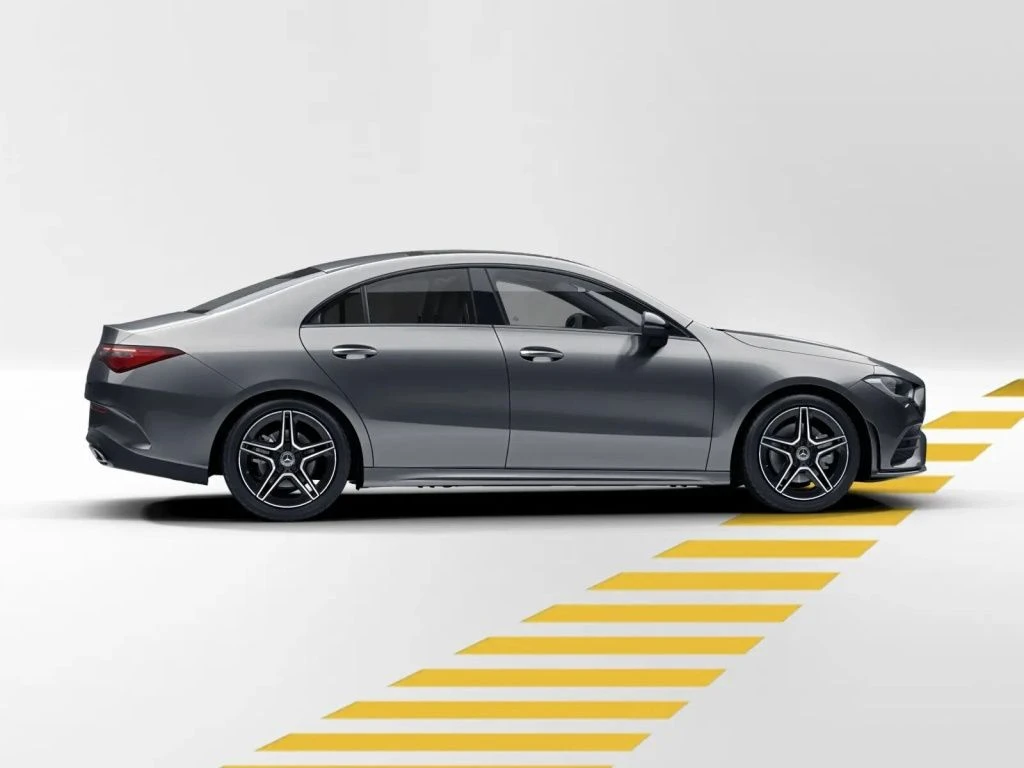 Mercedes-Benz-CLA 220-image-7