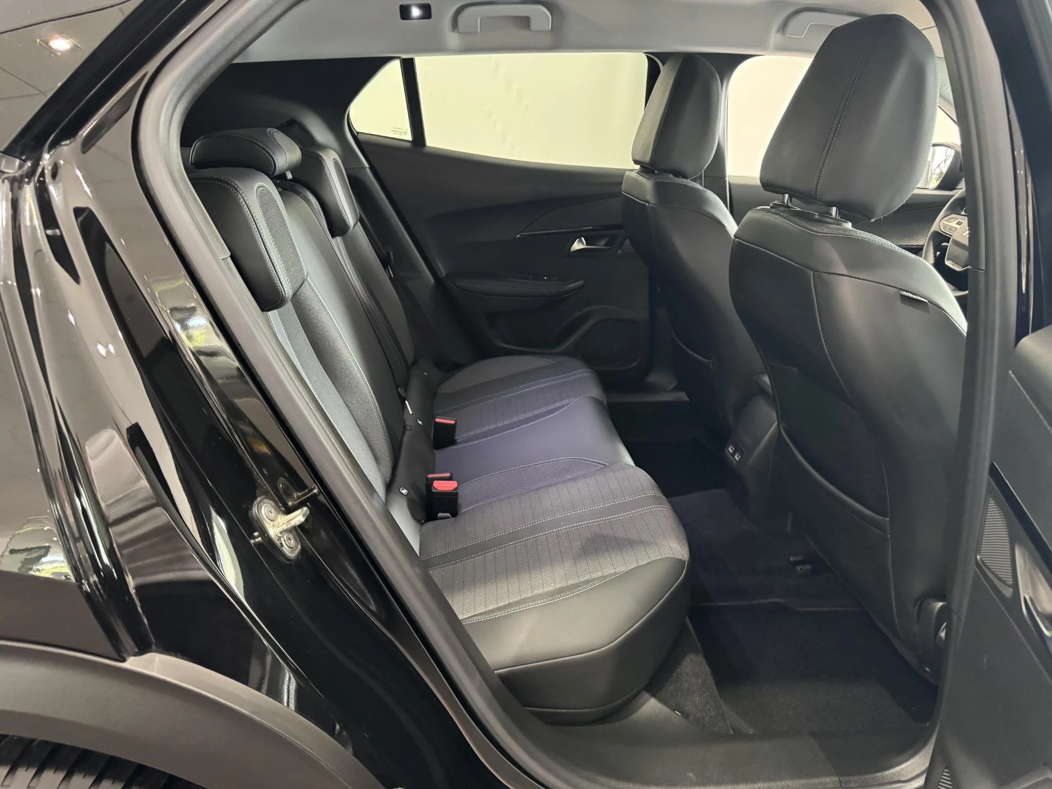Peugeot-2008-image-11