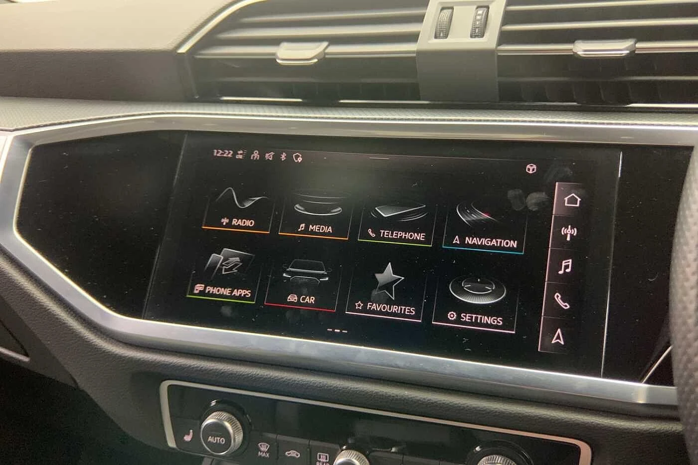 Audi-Q3-image-17