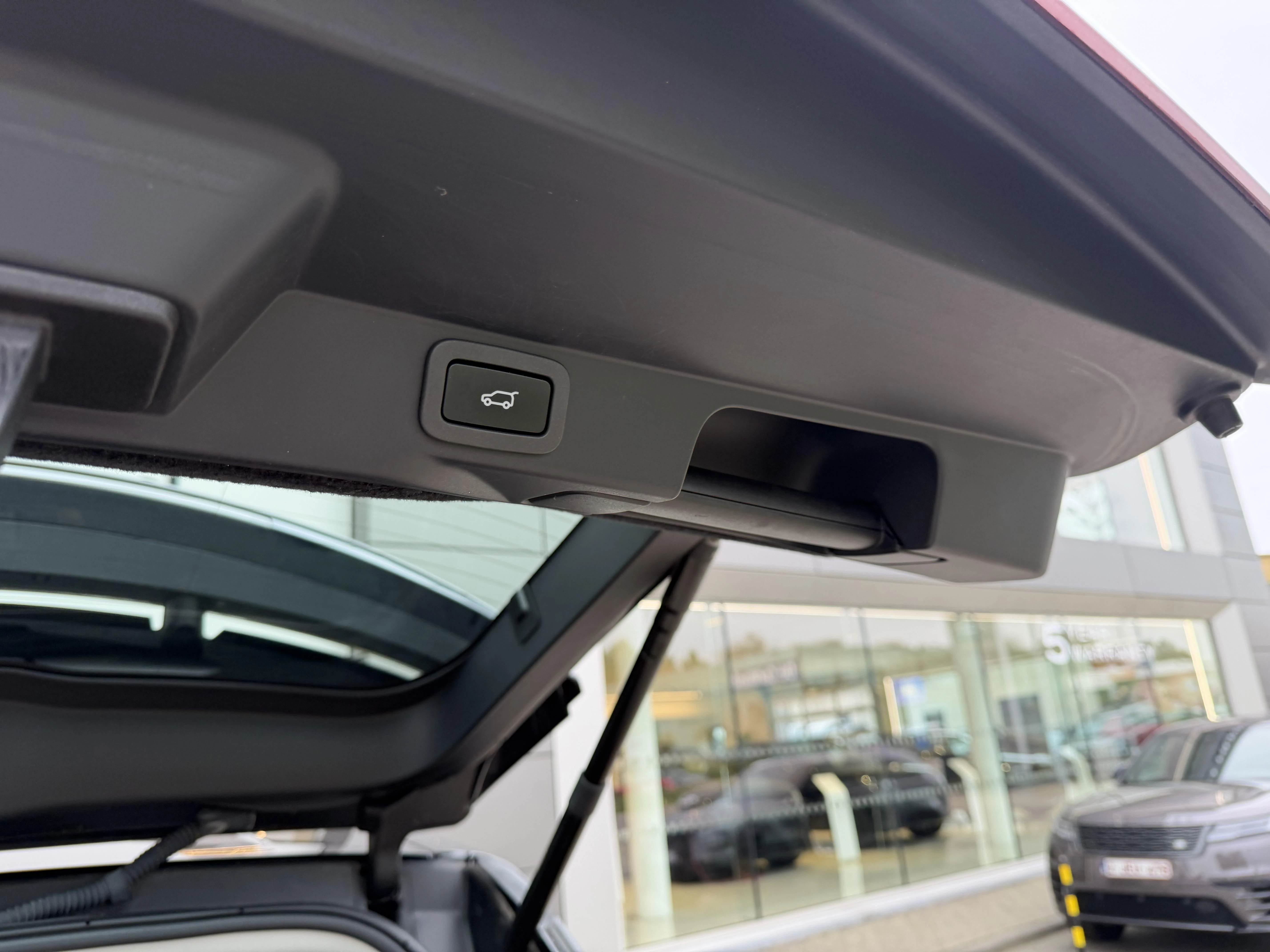 Land Rover-Range Rover Sport-image-10