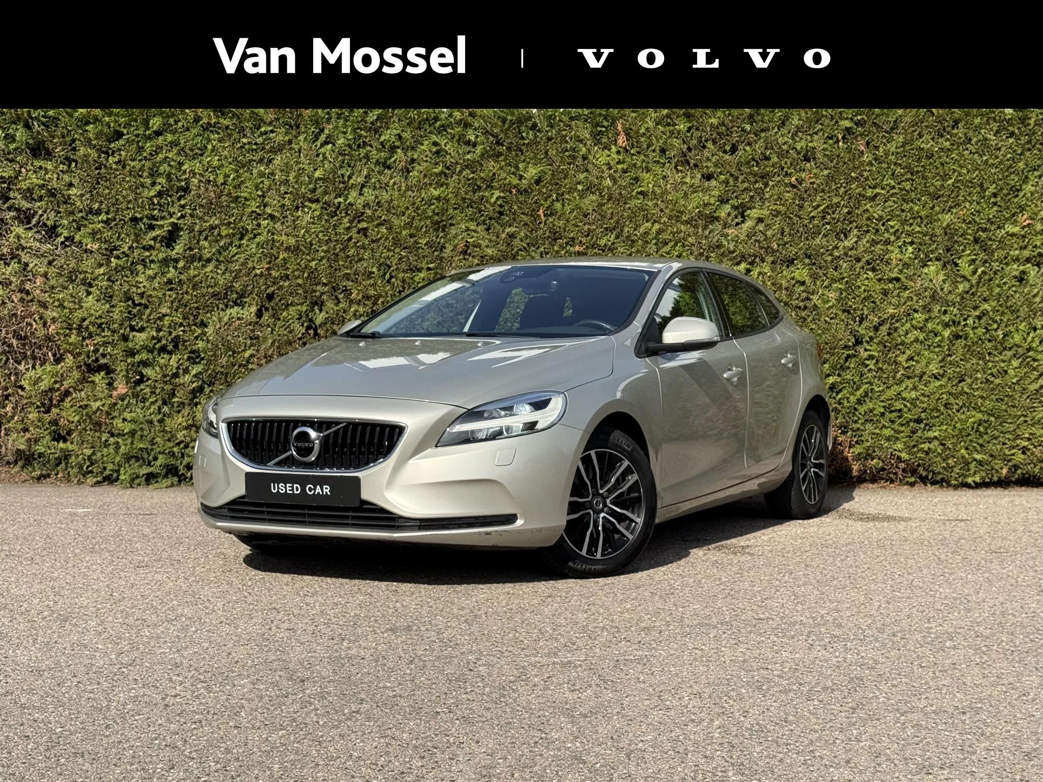 Volvo-V40-image-0